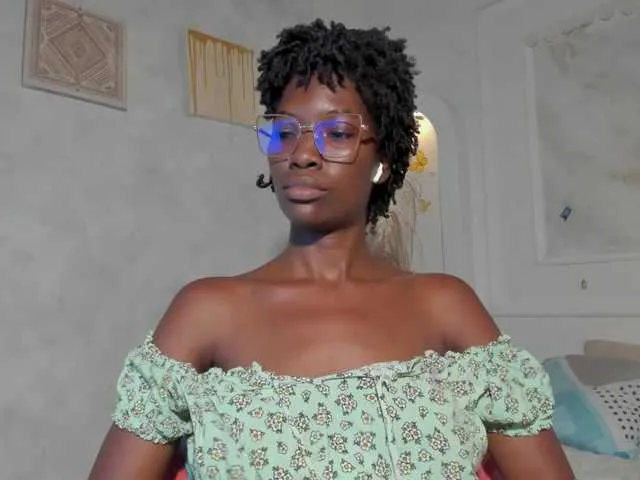 HotBella- – webcam model profile photo Image 8