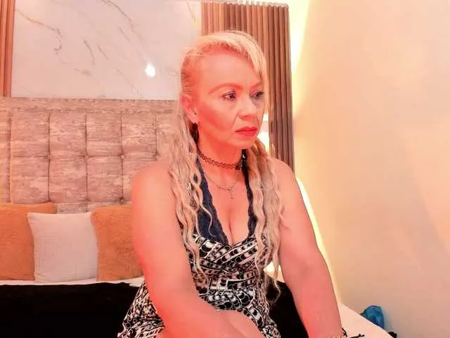 NatashaCeratti – webcam model profile photo Image 5