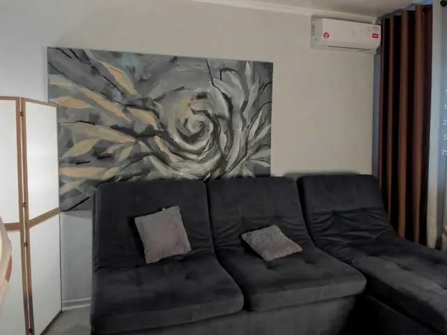 Tessa-Vinch Image 7