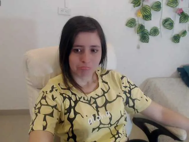 Masha_123 – webcam model profile photo Image 13