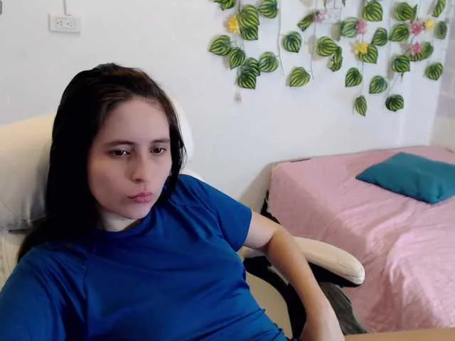 Masha_123 – webcam model profile photo Image 18