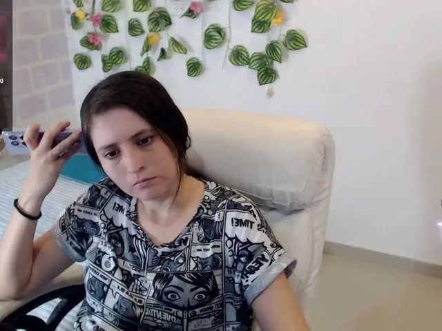 Masha_123 – webcam model profile photo Image 2