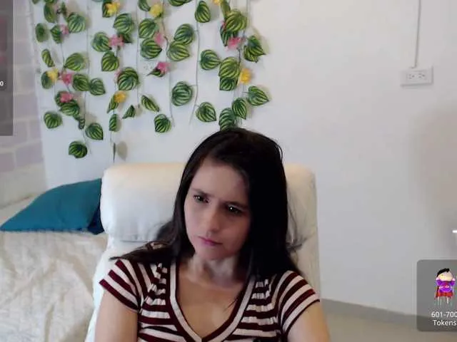 Masha_123 – webcam model profile photo Image 8