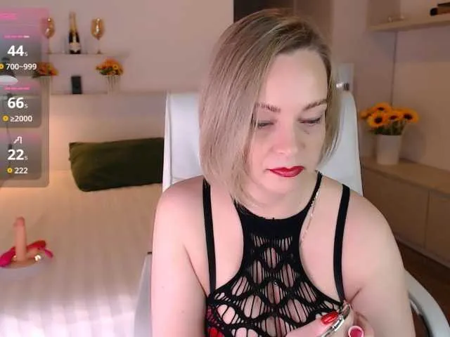 AnikaBest – webcam model profile photo Image 14
