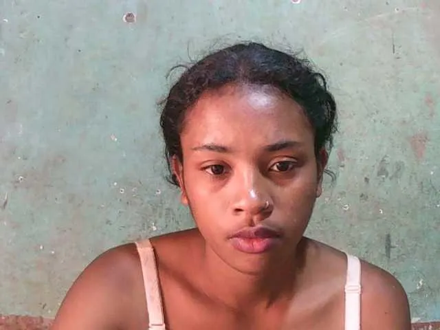 MiraKova – webcam model profile photo Image 14