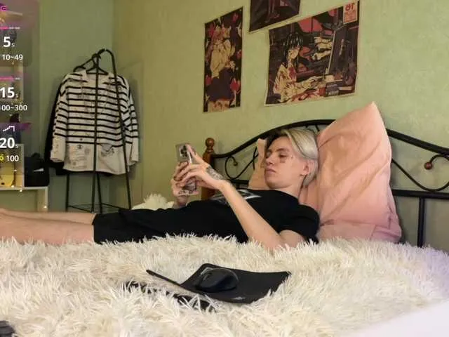 EllieParkeer – webcam model profile photo Image 16