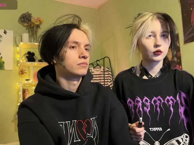 VeryRareTwins Image 3