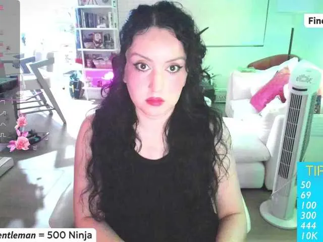 emma05 – webcam model profile photo Image 12