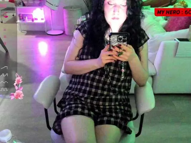 emma05 – webcam model profile photo Image 16