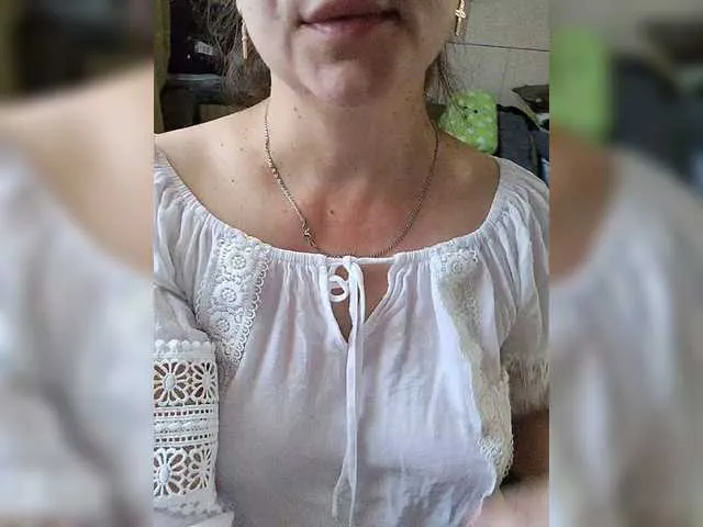 Janhvi- – webcam model profile photo Image 5