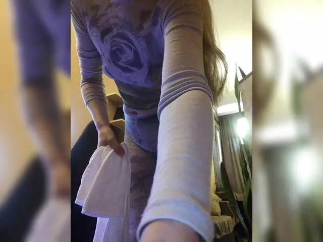 ParaRF – webcam model profile photo Image 12