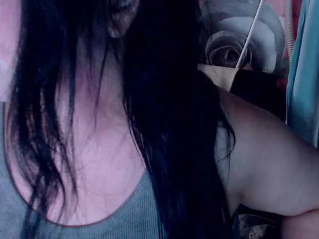 LiaWest – webcam model profile photo Image 16