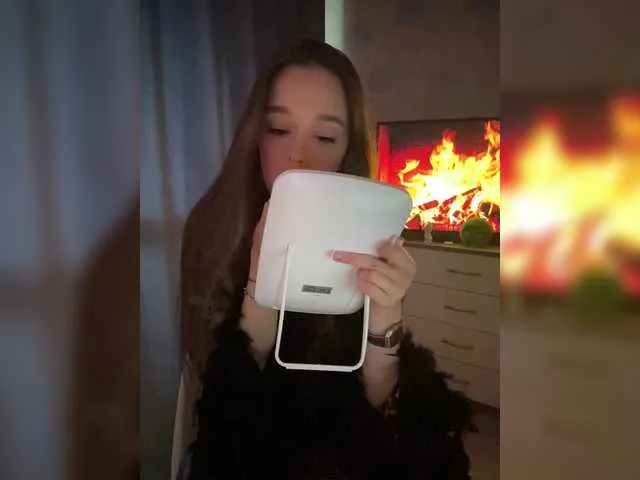 maataaan – webcam model profile photo Image 2