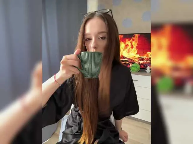 maataaan – webcam model profile photo Image 7