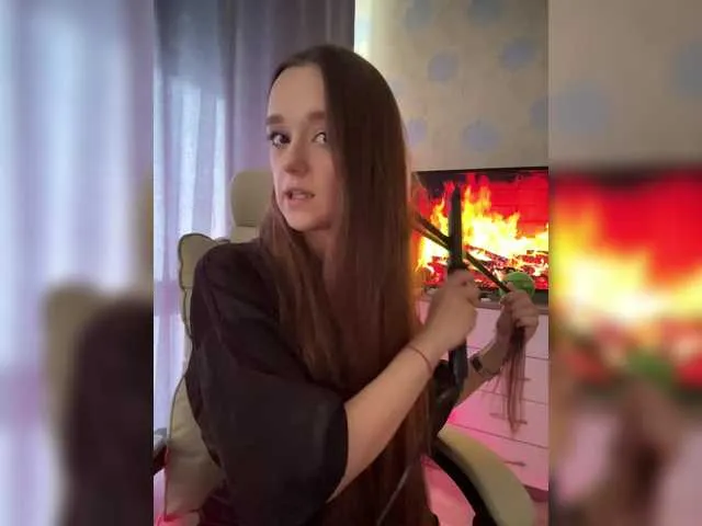 maataaan – webcam model profile photo Image 9