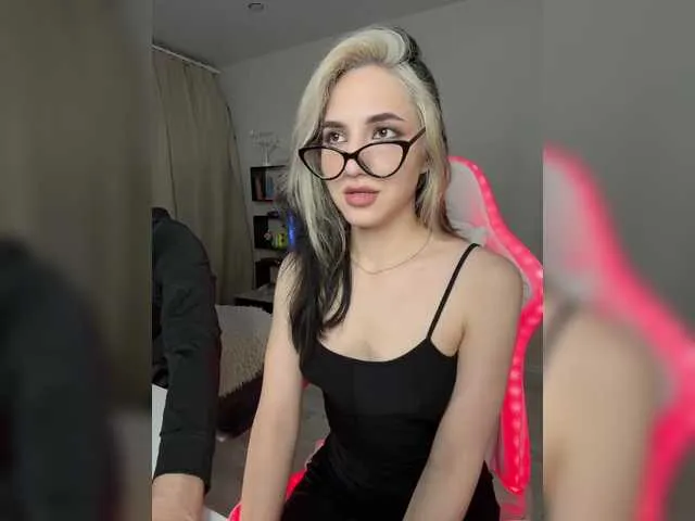 sochnayaaa – webcam model profile photo Image 16