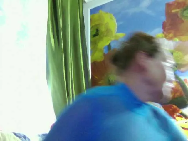 MelinaLuviani – webcam model profile photo Image 2