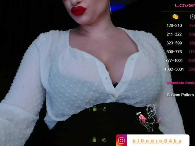 LilianHoward – webcam model profile photo Image 5