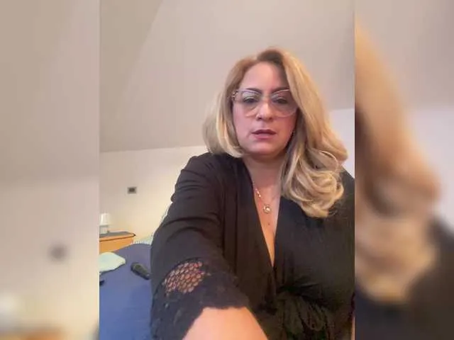 Honeycouple – webcam model profile photo Image 5