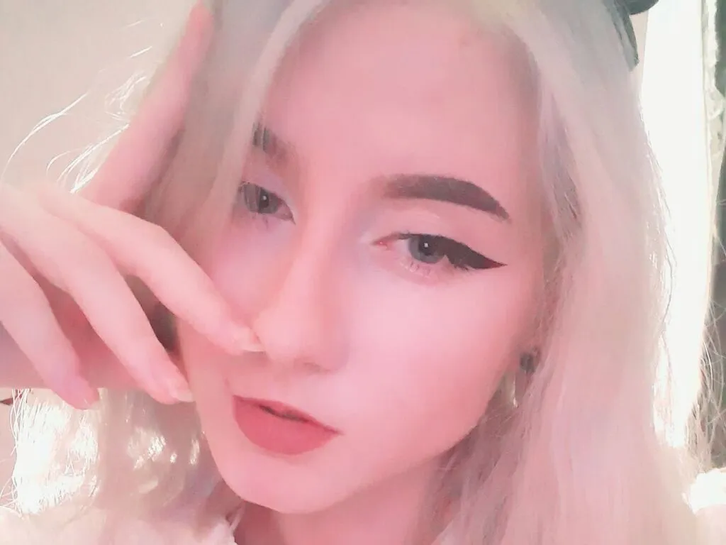 AikoTakana – webcam model profile photo