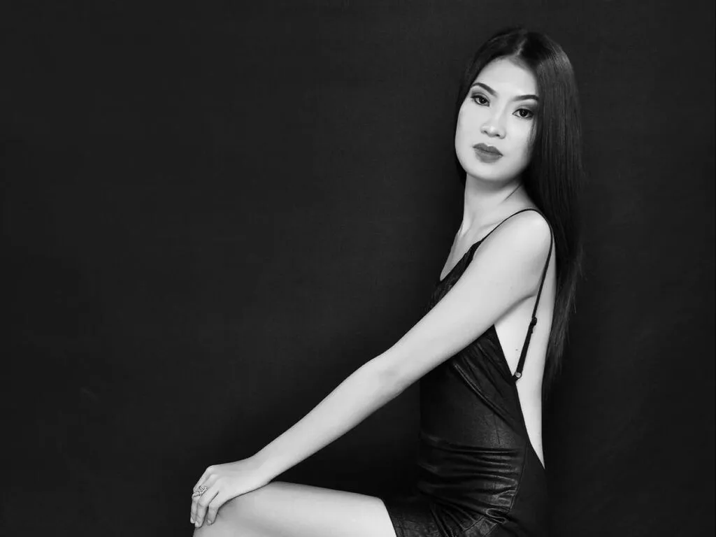 AimeeDizon's Thumb Image
