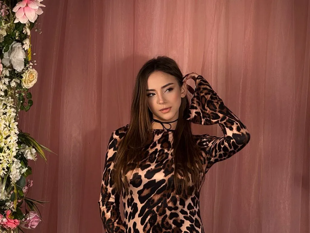 AlinaRouge's Thumb Image