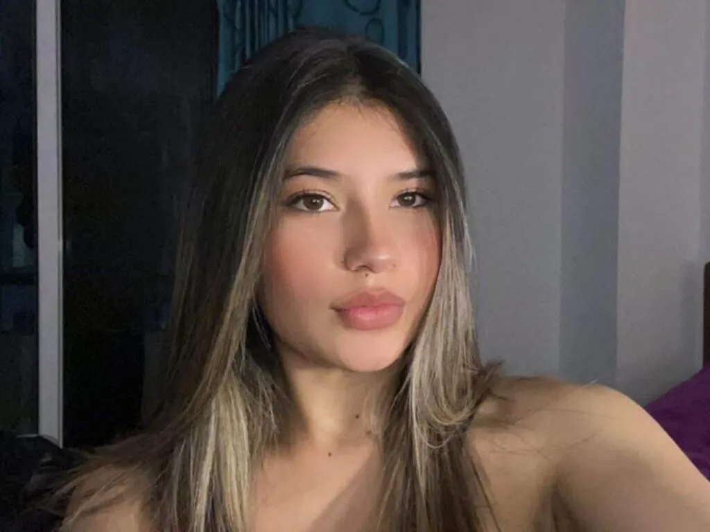 AmberColombia's Thumb Image