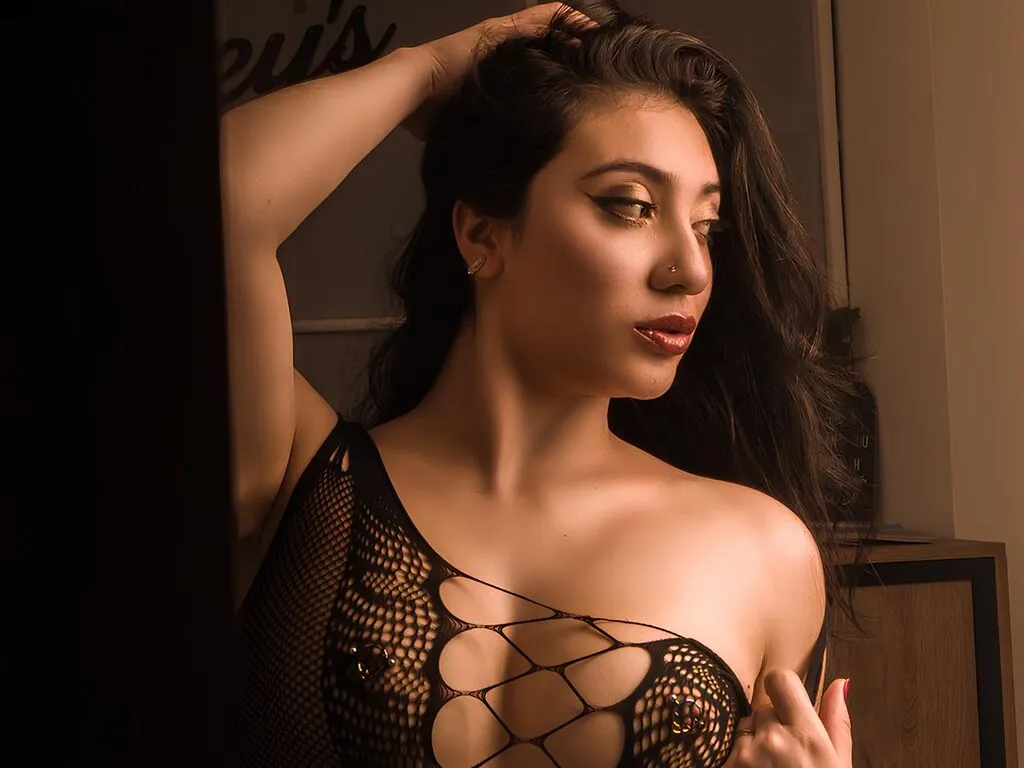 ArianaZahar's Thumb Image