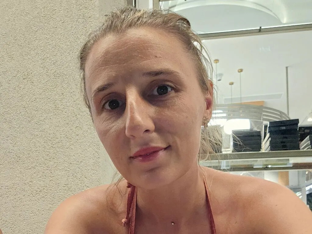 AryaVibe – webcam model profile photo
