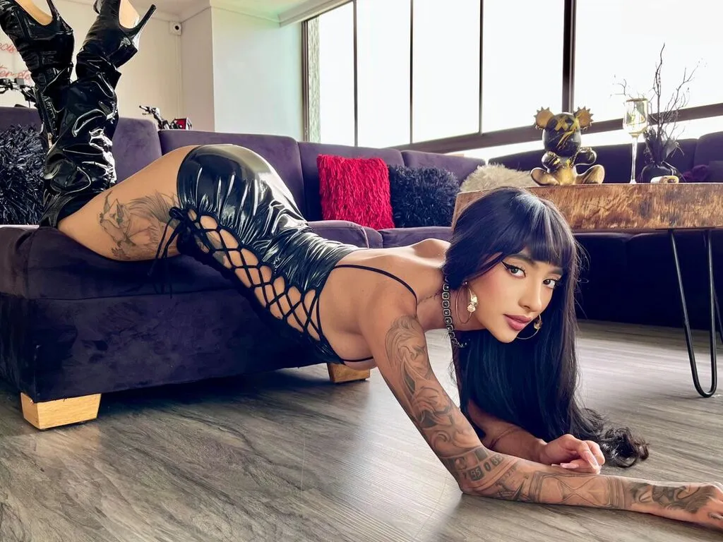 DulceKiitty – webcam model profile photo