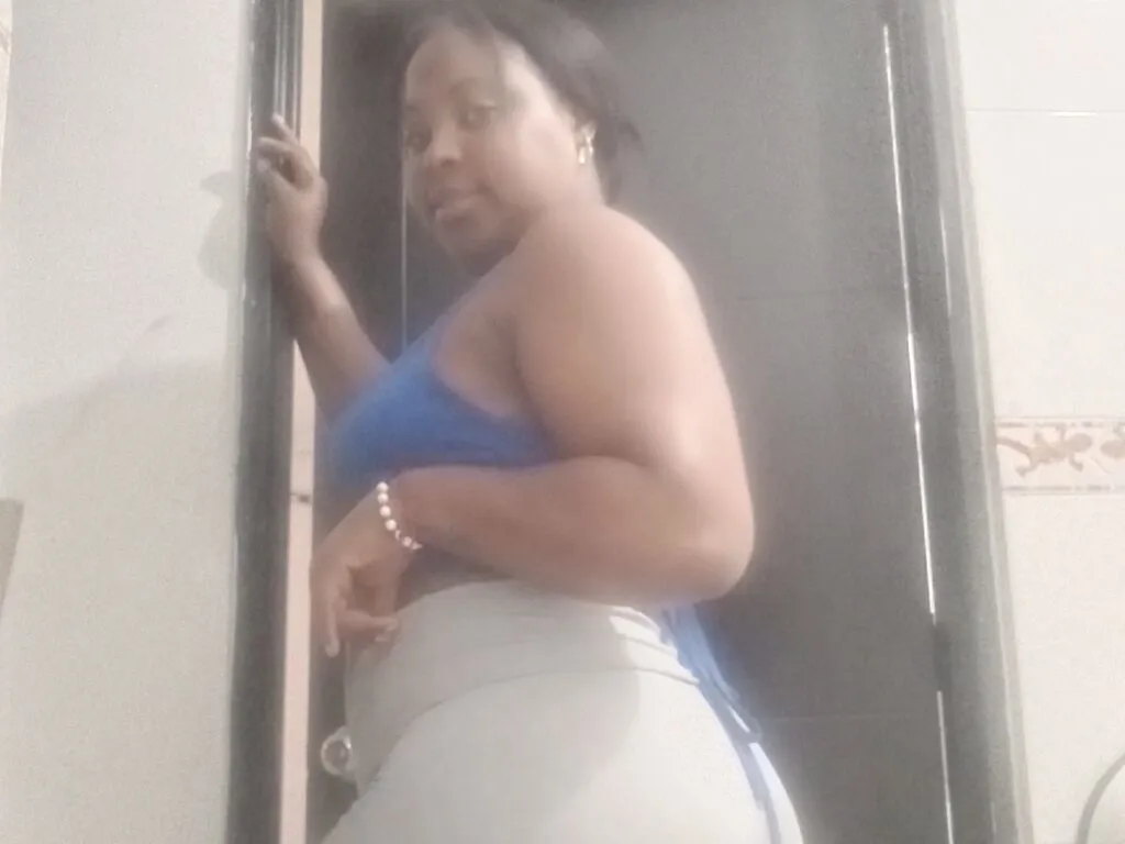 KarinaLondres – webcam model profile photo