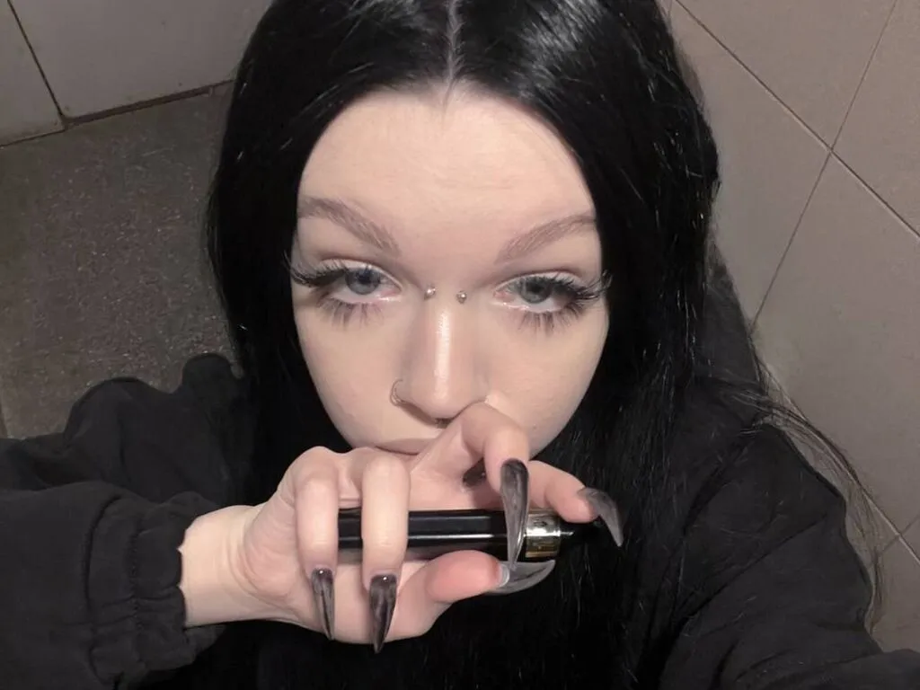 KrisLiss's Thumb Image
