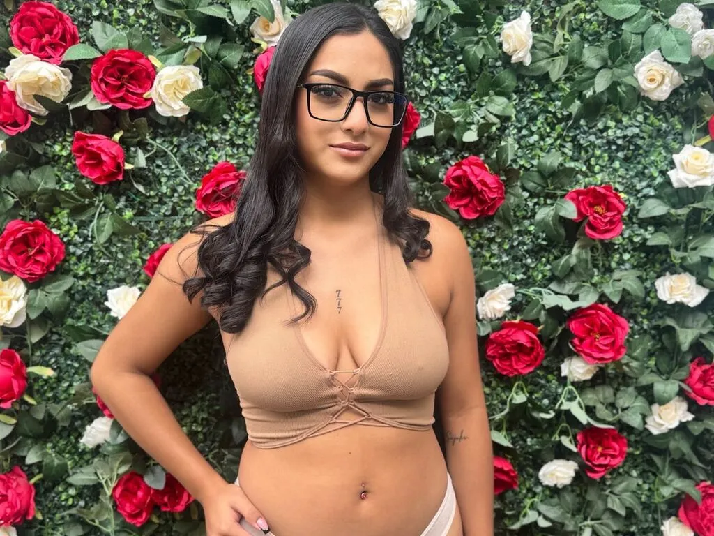 LucyHerz – webcam model profile photo