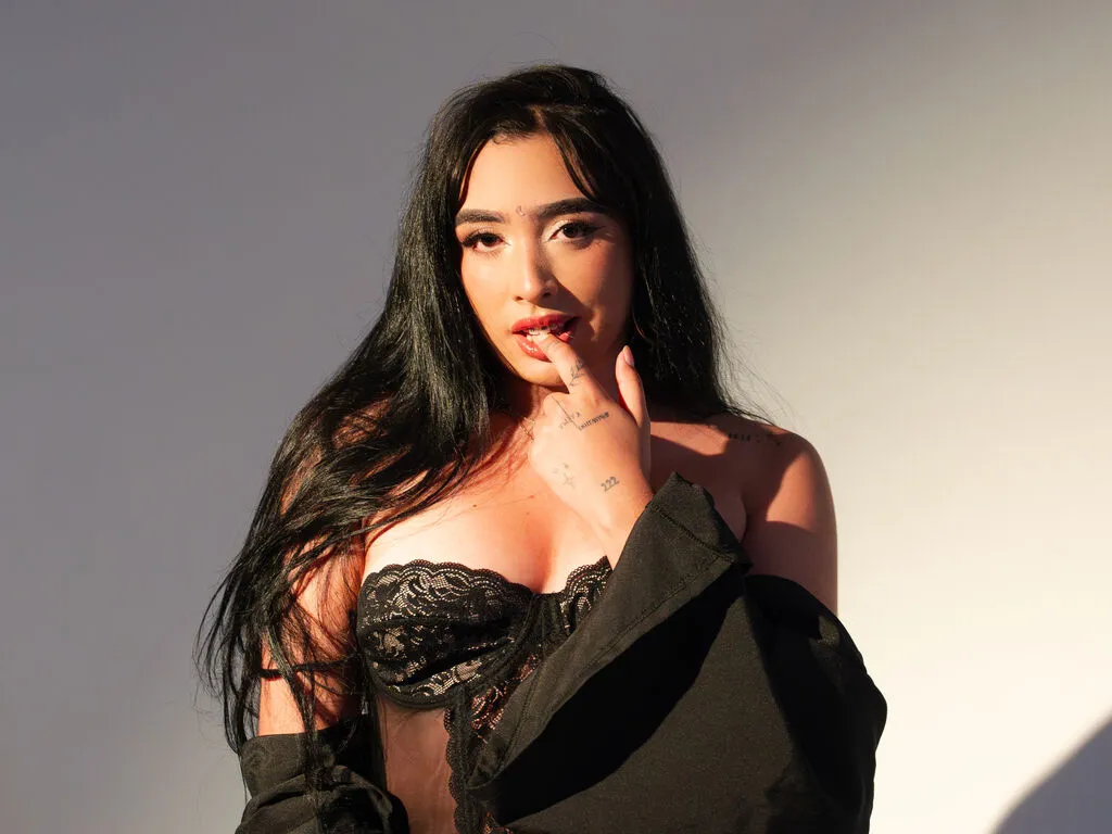 LunaRoos – webcam model profile photo