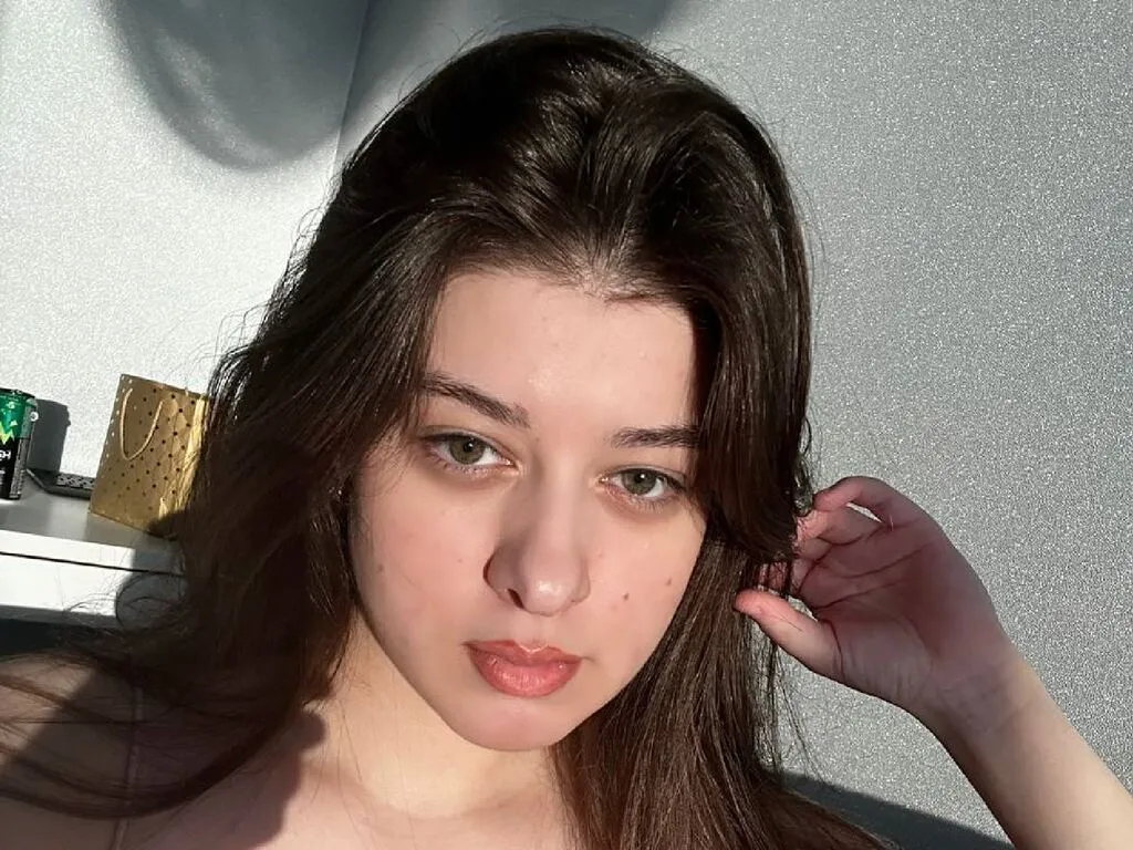 MiaShandri's Thumb Image
