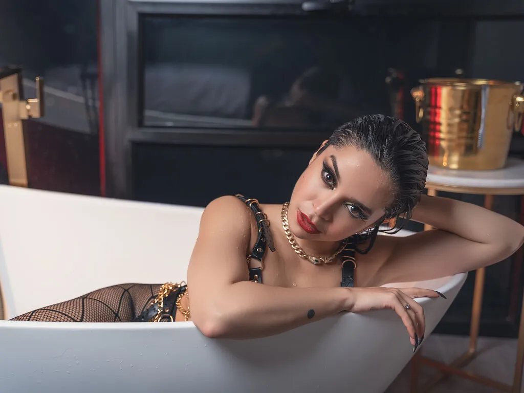 MidaSanDiego – webcam model profile photo