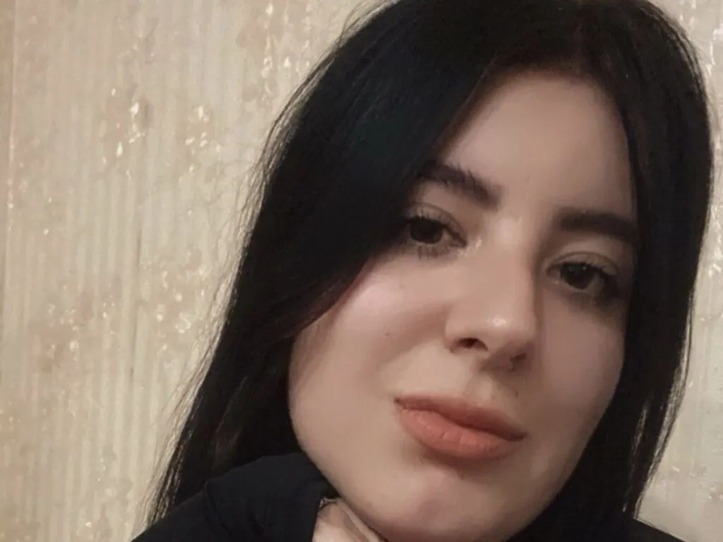 MiraCastellon – webcam model profile photo