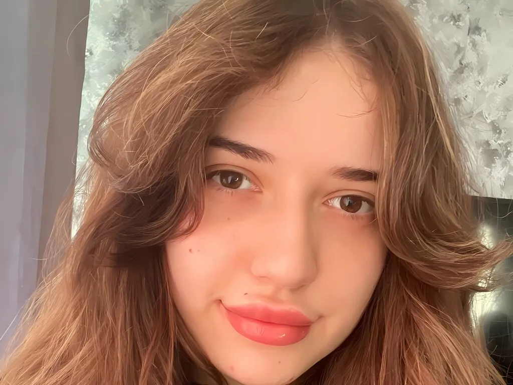 OliviaRegenin – webcam model profile photo