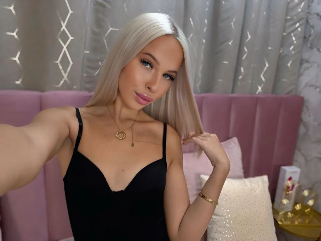 PollyElfi – webcam model profile photo