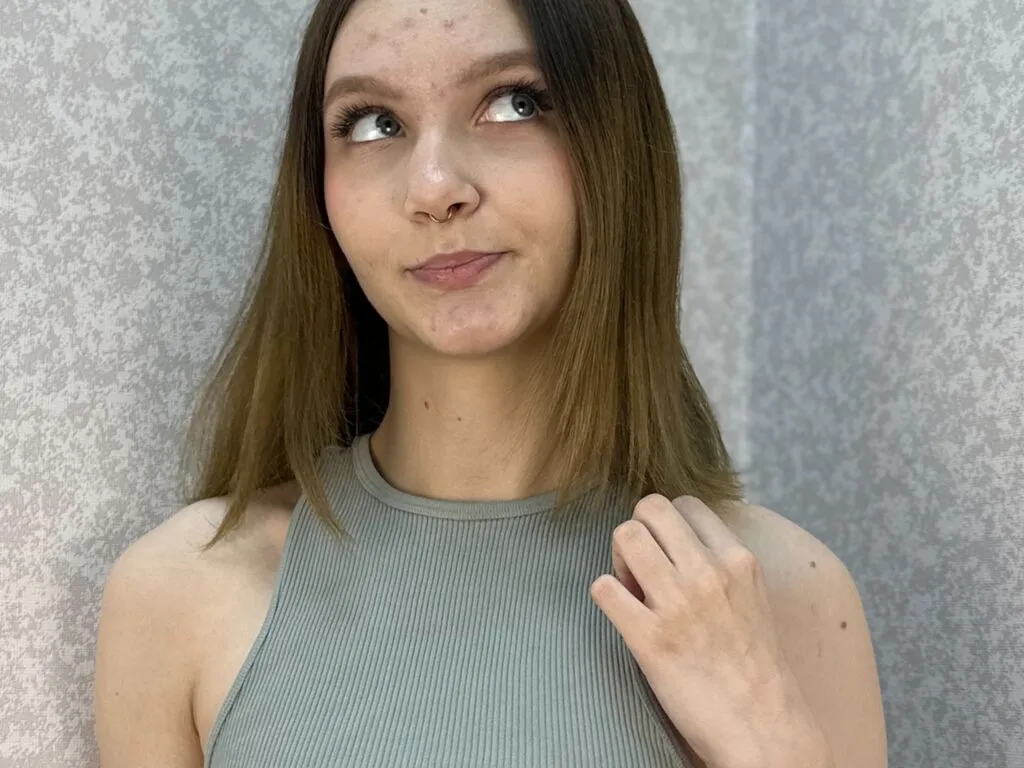 QuennaHeaston's Thumb Image