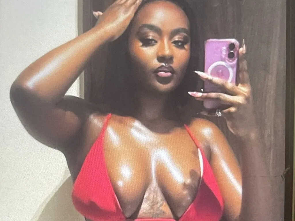 RemmyJade – webcam model profile photo