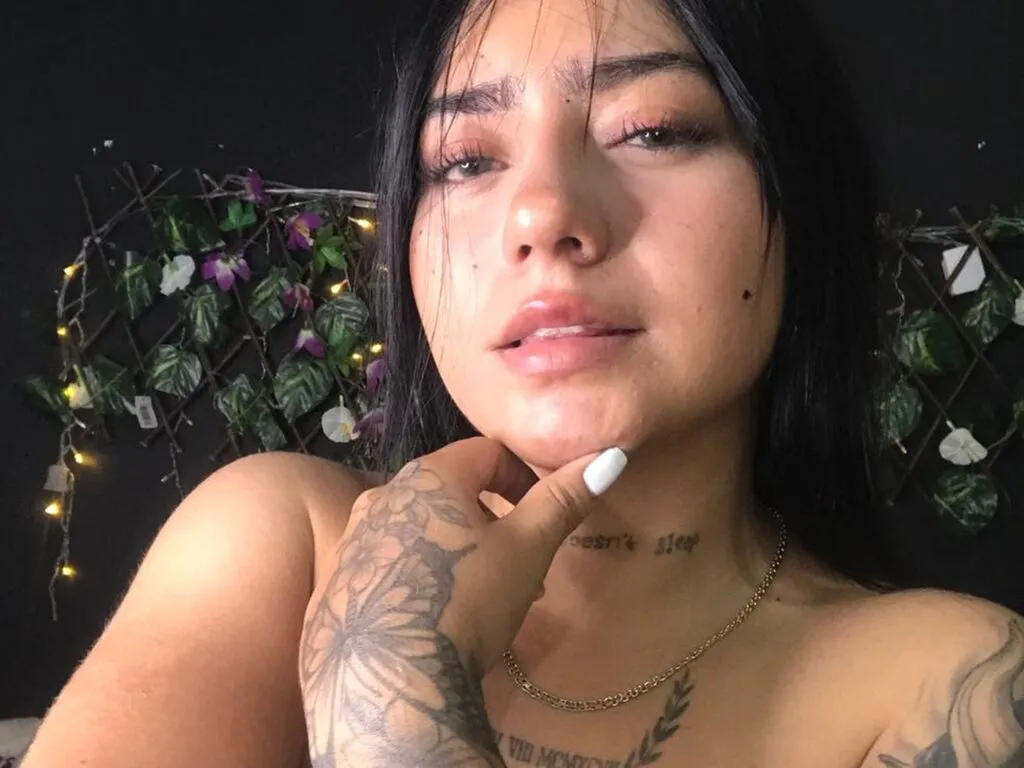 ShashaValkova's Thumb Image