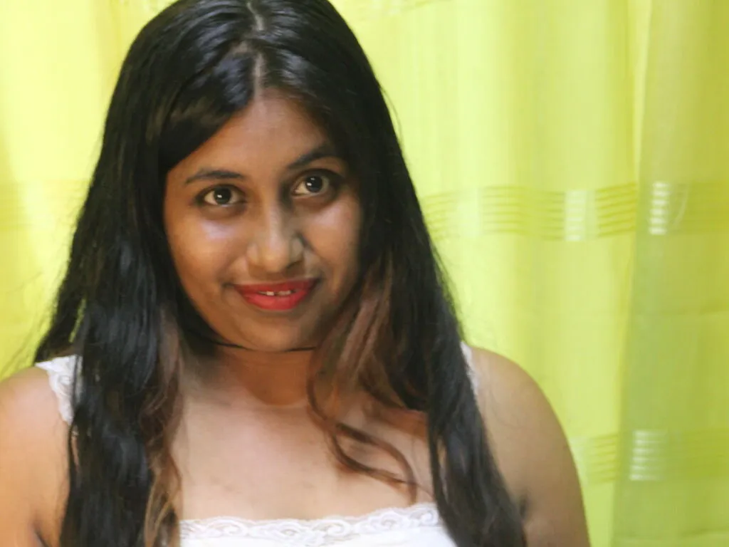 SophieSamaro – webcam model profile photo