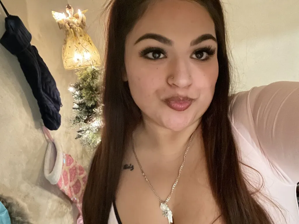 Sweetievee – webcam model profile photo