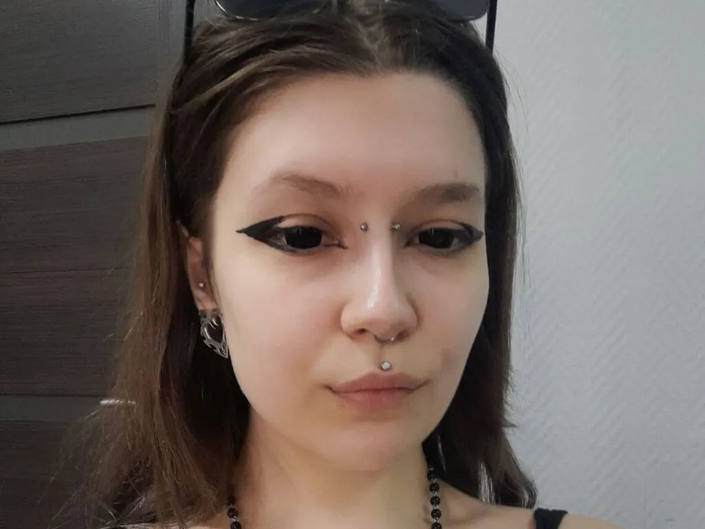 VeronicaAmazing's Thumb Image