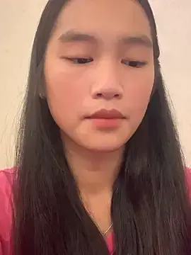 Kenzie – webcam model profile photo Image 2