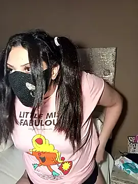 NestySweet – webcam model profile photo Image 6