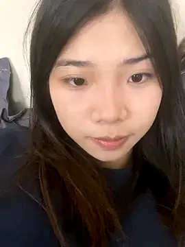 LilaSolace – webcam model profile photo Image 4