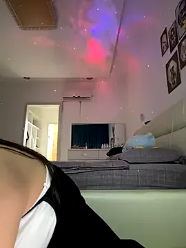 HannaMaison – webcam model profile photo Image 3