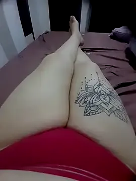 ZenoviaNoir – webcam model profile photo Image 3